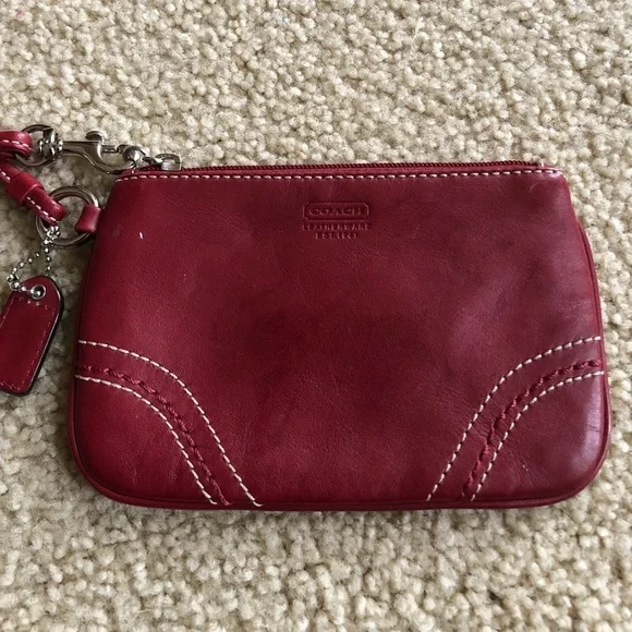 Vintage Authentic Maroon Leather Coach Wristlet Excellent - Picture 2 of 5